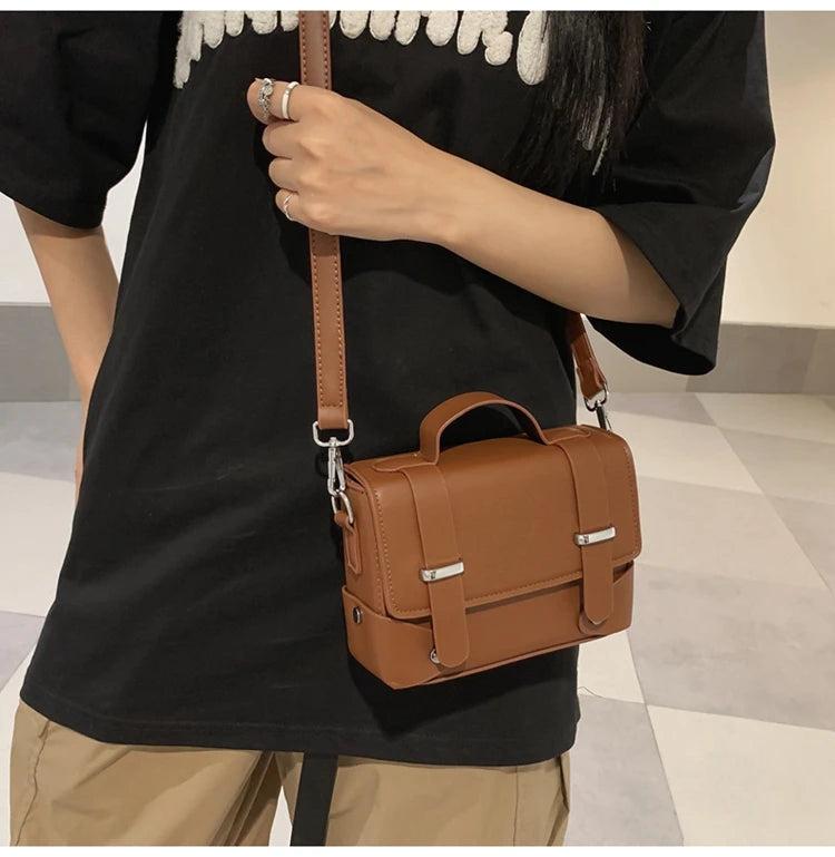Minimalist Men's Shoulder Bag Fashionable Male PU Leather Crossbody Bags Small Flip Style Messenger Bag for Men Designer Handbag