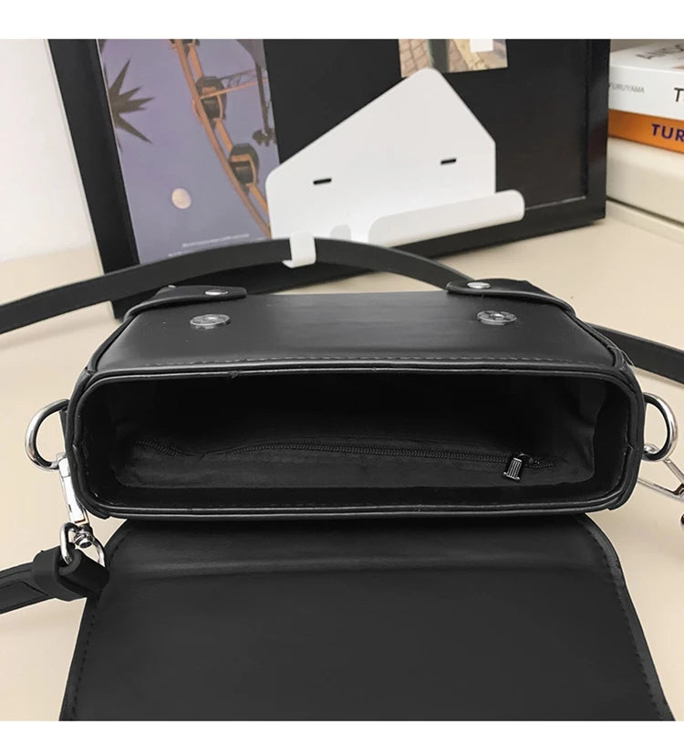 Minimalist Men's Shoulder Bag Fashionable Male PU Leather Crossbody Bags Small Flip Style Messenger Bag for Men Designer Handbag