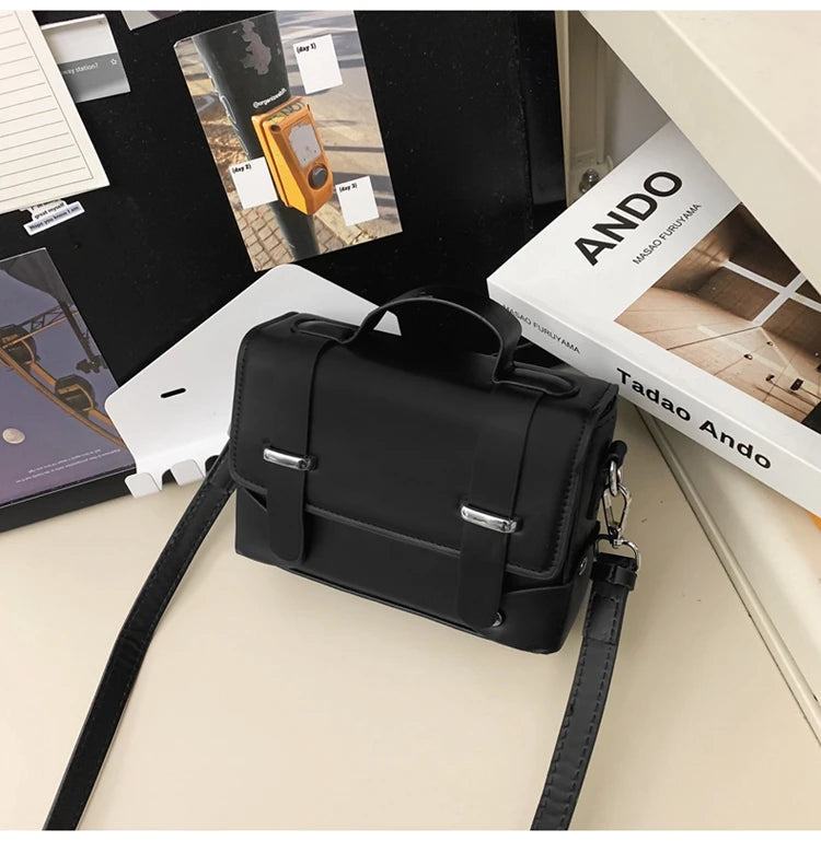 Minimalist Men's Shoulder Bag Fashionable Male PU Leather Crossbody Bags Small Flip Style Messenger Bag for Men Designer Handbag