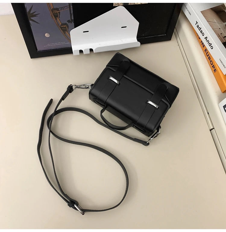 Minimalist Men's Shoulder Bag Fashionable Male PU Leather Crossbody Bags Small Flip Style Messenger Bag for Men Designer Handbag