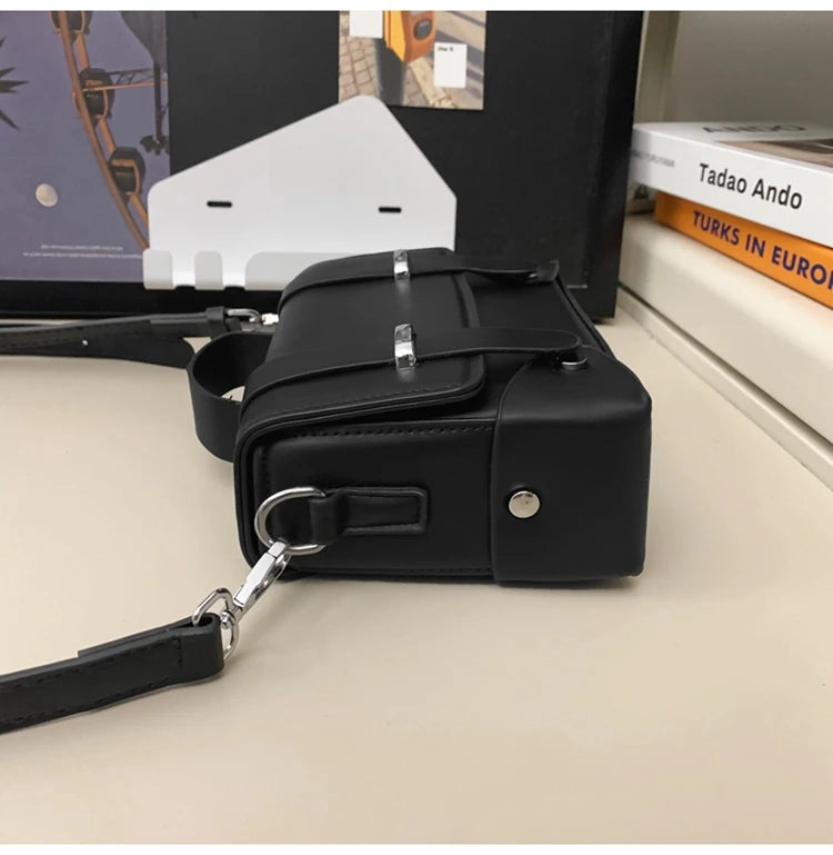 Minimalist Men's Shoulder Bag Fashionable Male PU Leather Crossbody Bags Small Flip Style Messenger Bag for Men Designer Handbag