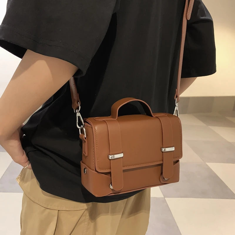Minimalist Men's Shoulder Bag Fashionable Male PU Leather Crossbody Bags Small Flip Style Messenger Bag for Men Designer Handbag
